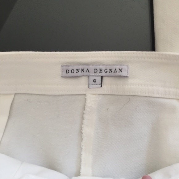 Donna Degnan Front Center Seam Wide Leg Side Slit Hem off White Pants, size 4 - Picture 3 of 12